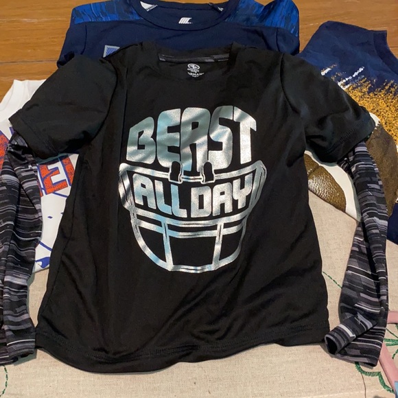 Bundle of 4 football boys 4-5 xs size *EUC - Picture 3 of 10